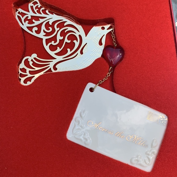 New Lenox Ornament, Across the Miles - Picture 7 of 7